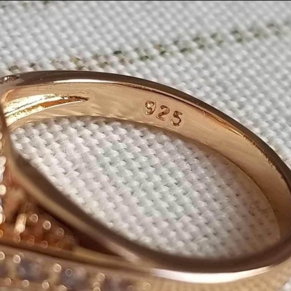 New 18K Gold Plated Round Cut Emerald Diamond Ring for Women - Picture 10 of 11